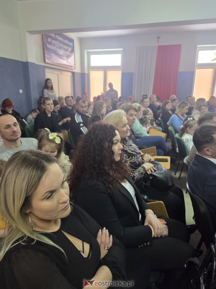 III Powiatowy Konkurs Plastyczny „Bożonarodzeniowy Anioł [16.01.2026] - zdjęcie #15 - eOstroleka.pl