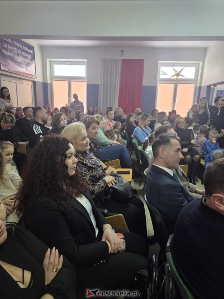 III Powiatowy Konkurs Plastyczny „Bożonarodzeniowy Anioł [16.01.2026] - zdjęcie #11 - eOstroleka.pl