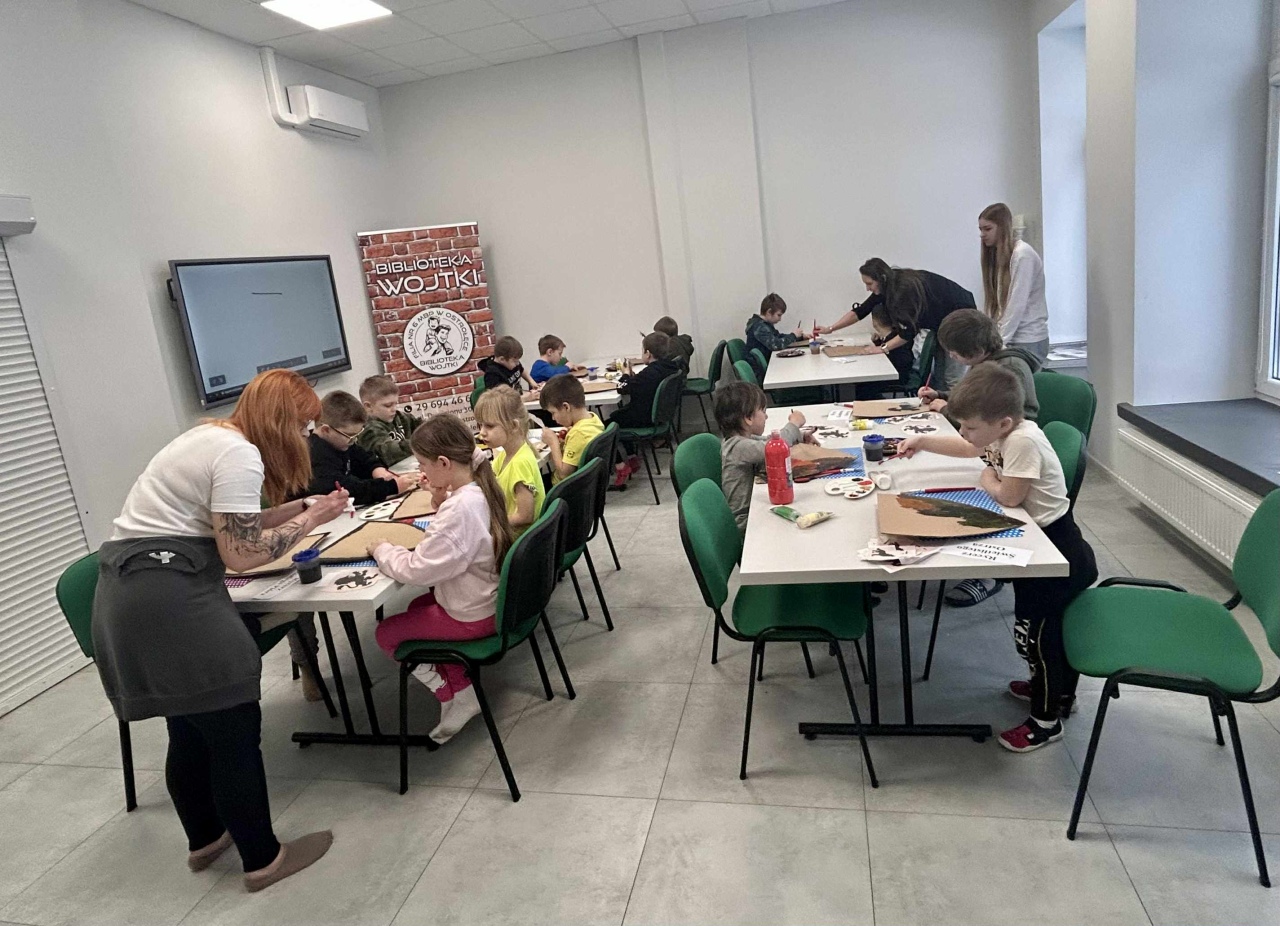 Ferie w Bibliotece Wojtki. Rycerskie wyzwania na start drugiego tygodnia [26.01.2026] - zdjęcie #18 - eOstroleka.pl