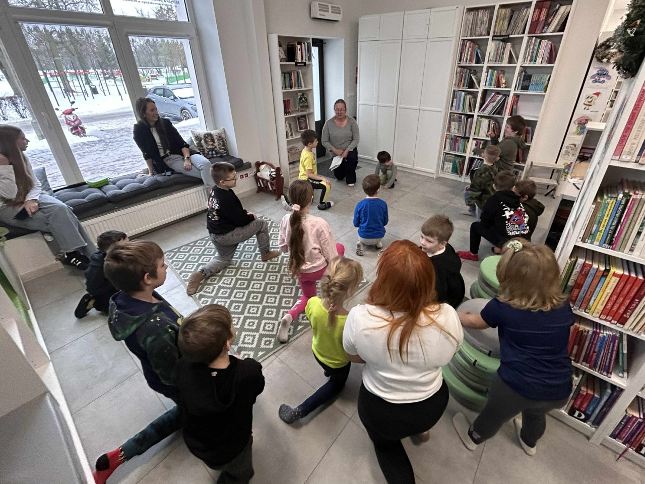 Ferie w Bibliotece Wojtki. Rycerskie wyzwania na start drugiego tygodnia [26.01.2026] - zdjęcie #17 - eOstroleka.pl