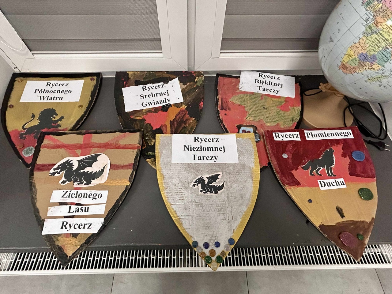 Ferie w Bibliotece Wojtki. Rycerskie wyzwania na start drugiego tygodnia [26.01.2026] - zdjęcie #3 - eOstroleka.pl