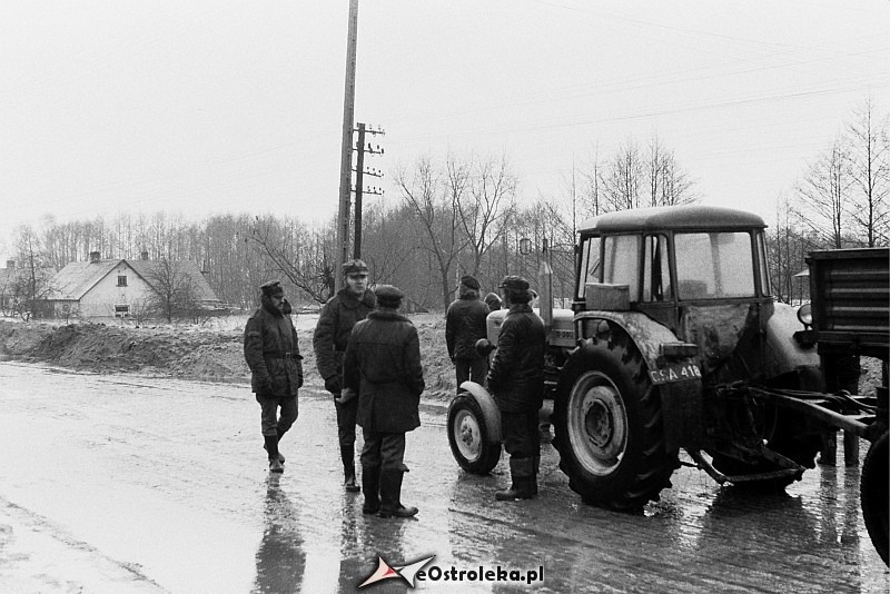 E. Gierek i W. Jaruzelski w Ostrołęce - powódź 1979r - zdjęcie #99 - eOstroleka.pl
