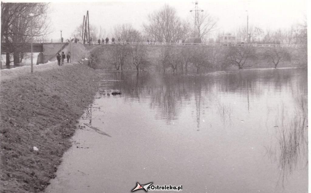 E. Gierek i W. Jaruzelski w Ostrołęce - powódź 1979r - zdjęcie #46 - eOstroleka.pl
