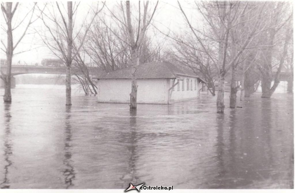 E. Gierek i W. Jaruzelski w Ostrołęce - powódź 1979r - zdjęcie #49 - eOstroleka.pl