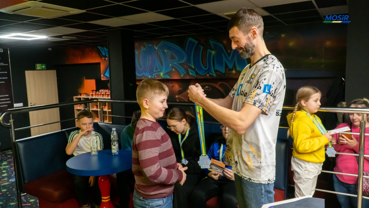  Turniej Bowlingowy dla dzieci i młodzieży w ramach „Ferii na sportowo 2026” - fot. MOSIR Ostrołęka - zdjęcie #2 - eOstroleka.pl