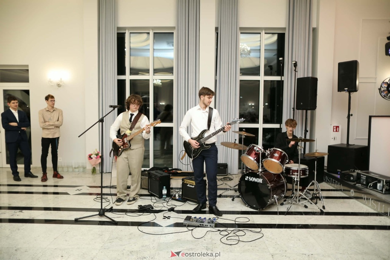 Studniówka ZSZ 1 w Ostrołęce [30.01.2026] - zdjęcie #97 - eOstroleka.pl