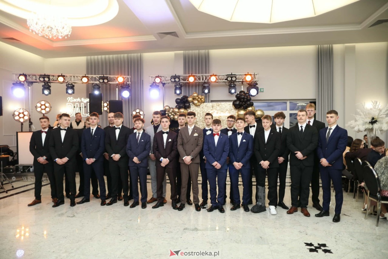 Studniówka ZSZ 1 w Ostrołęce [30.01.2026] - zdjęcie #130 - eOstroleka.pl