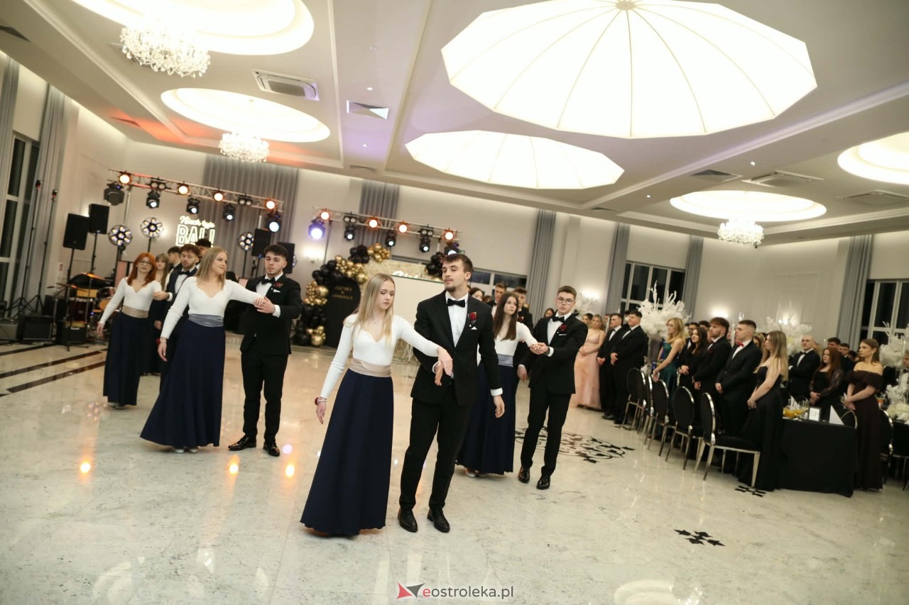 Studniówka ZSZ 1 w Ostrołęce [30.01.2026] - zdjęcie #208 - eOstroleka.pl