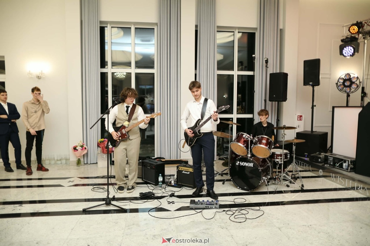 Studniówka ZSZ 1 w Ostrołęce [30.01.2026] - zdjęcie #88 - eOstroleka.pl