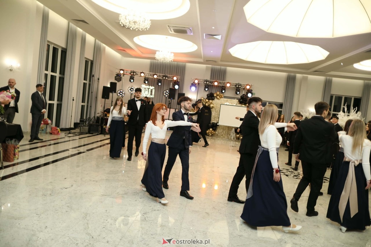 Studniówka ZSZ 1 w Ostrołęce [30.01.2026] - zdjęcie #205 - eOstroleka.pl