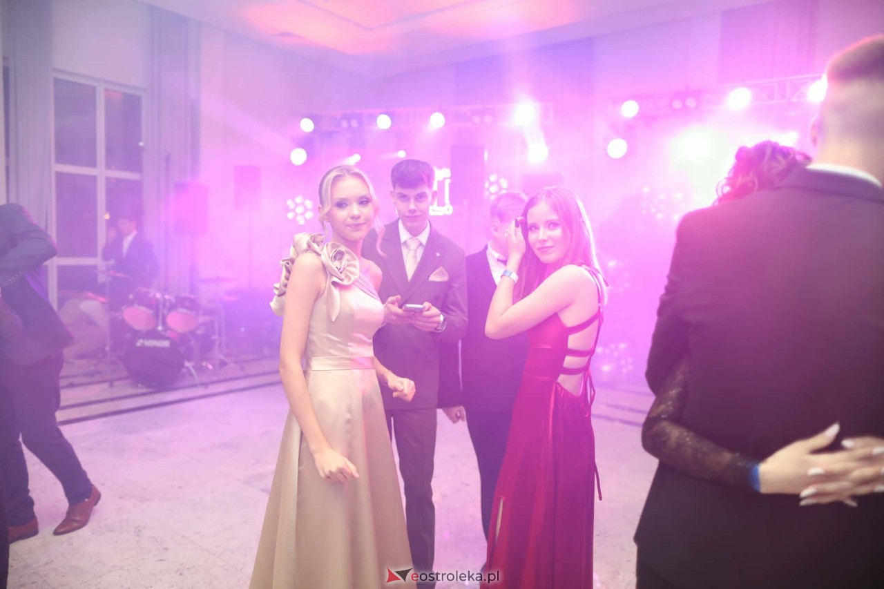 Studniówka ZSZ 1 w Ostrołęce [30.01.2026] - zdjęcie #83 - eOstroleka.pl