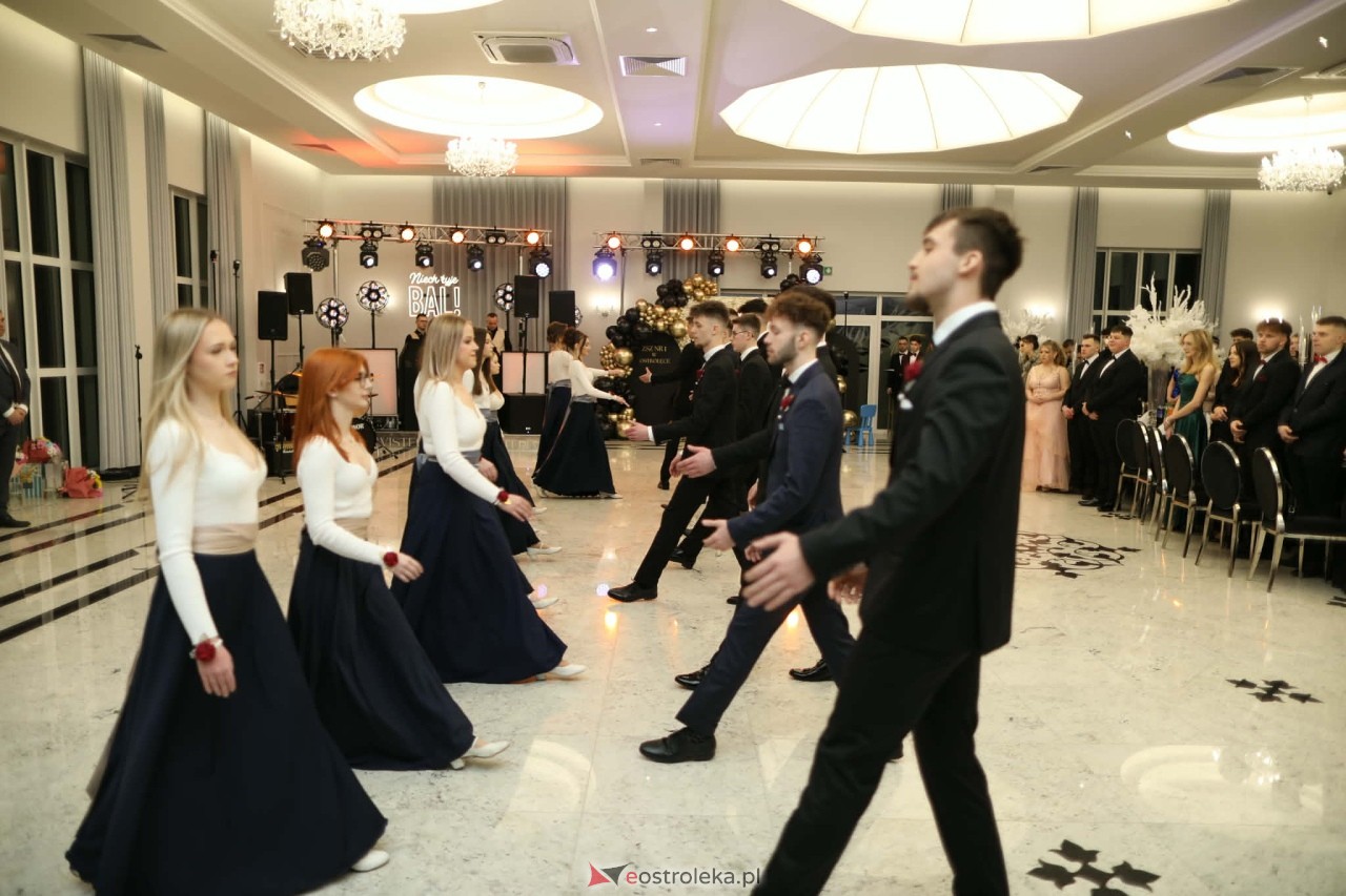 Studniówka ZSZ 1 w Ostrołęce [30.01.2026] - zdjęcie #204 - eOstroleka.pl