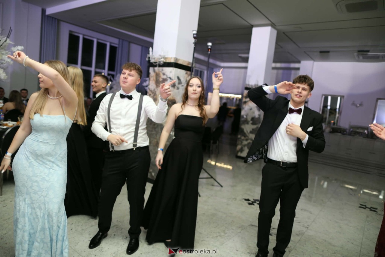 Studniówka ZSZ 1 w Ostrołęce [30.01.2026] - zdjęcie #74 - eOstroleka.pl