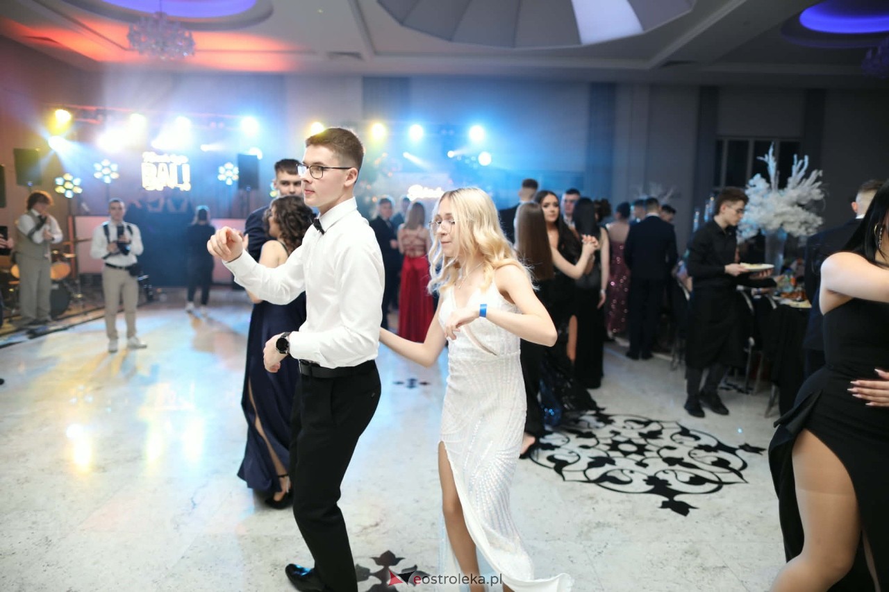 Studniówka ZSZ 1 w Ostrołęce [30.01.2026] - zdjęcie #73 - eOstroleka.pl