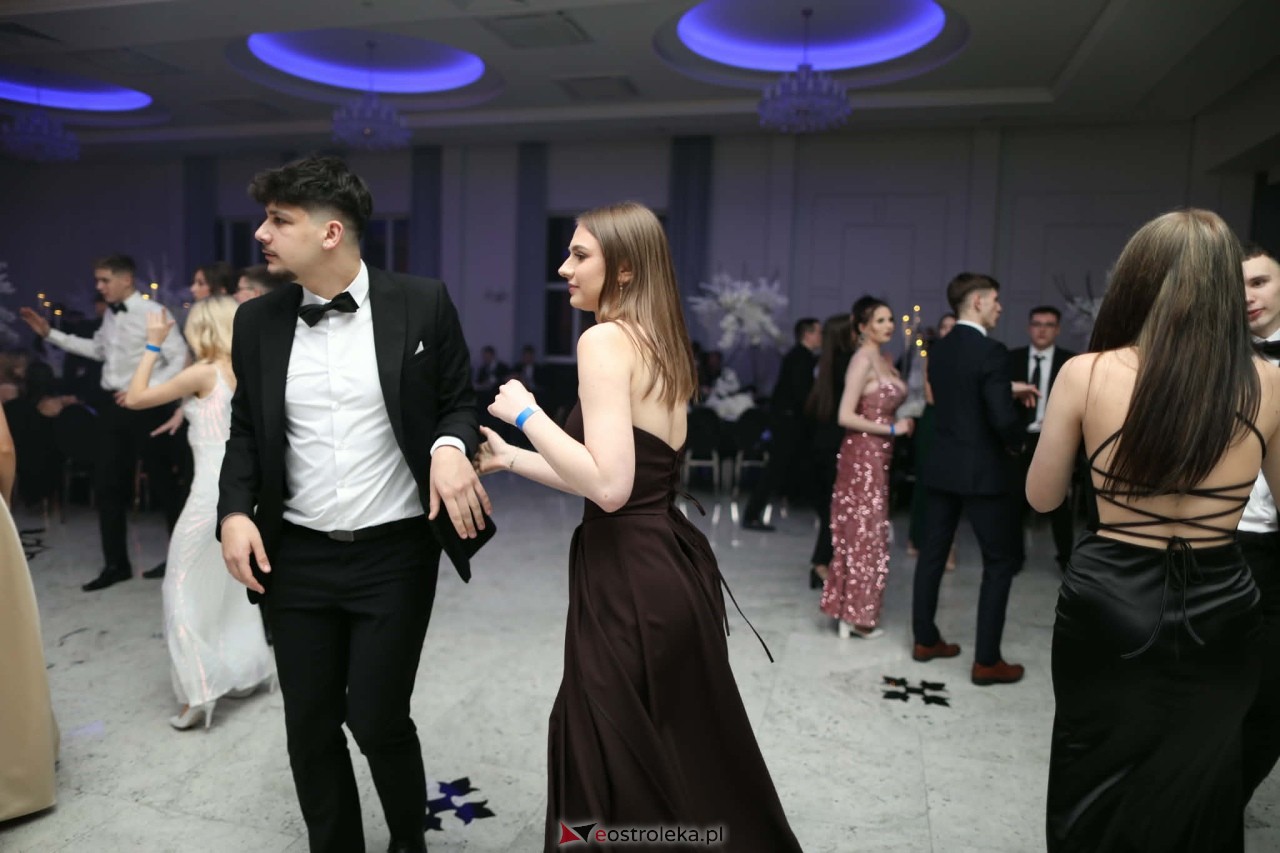 Studniówka ZSZ 1 w Ostrołęce [30.01.2026] - zdjęcie #65 - eOstroleka.pl