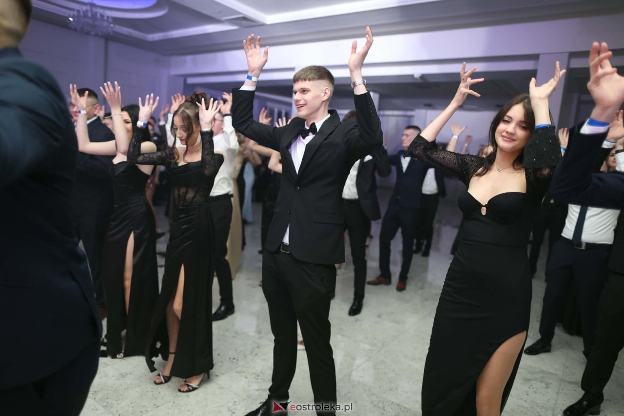 Studniówka ZSZ 1 w Ostrołęce [30.01.2026] - zdjęcie #64 - eOstroleka.pl