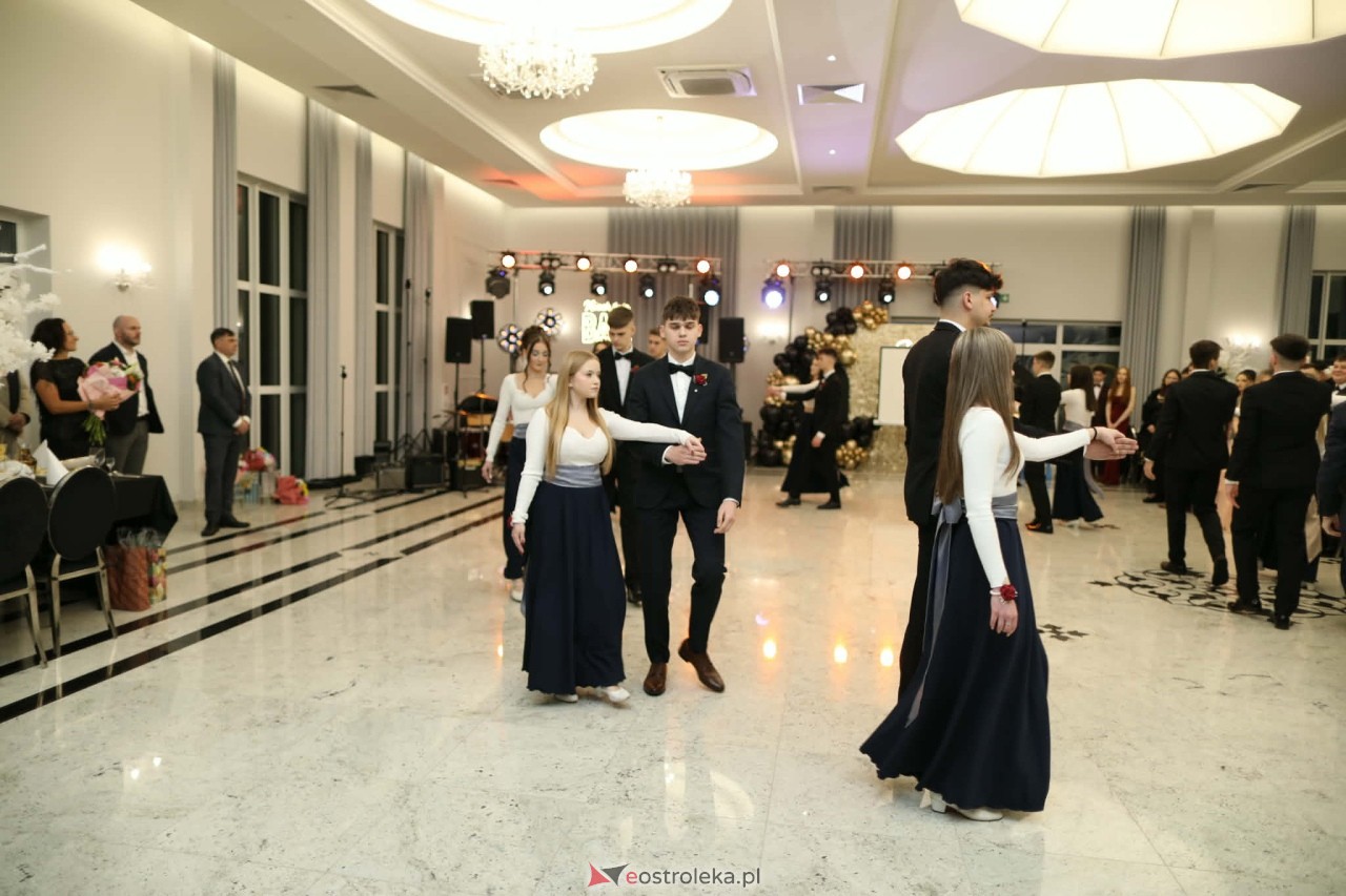 Studniówka ZSZ 1 w Ostrołęce [30.01.2026] - zdjęcie #193 - eOstroleka.pl