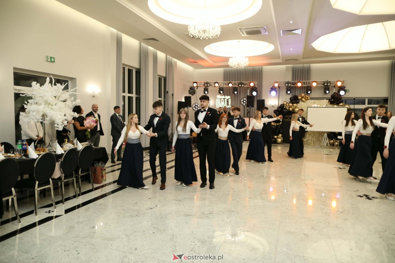 Studniówka ZSZ 1 w Ostrołęce [30.01.2026] - zdjęcie #180 - eOstroleka.pl