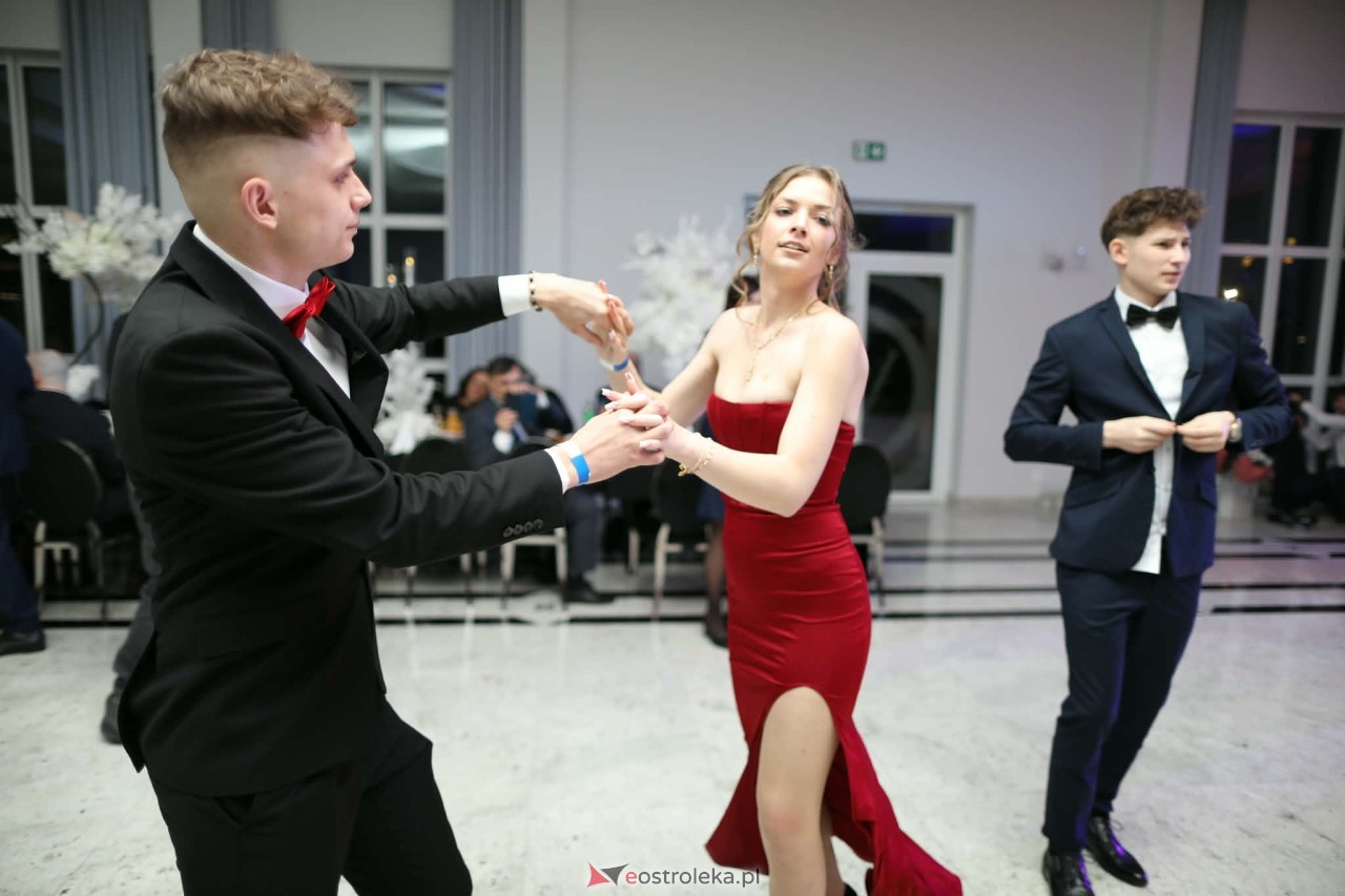 Studniówka ZSZ 1 w Ostrołęce [30.01.2026] - zdjęcie #41 - eOstroleka.pl