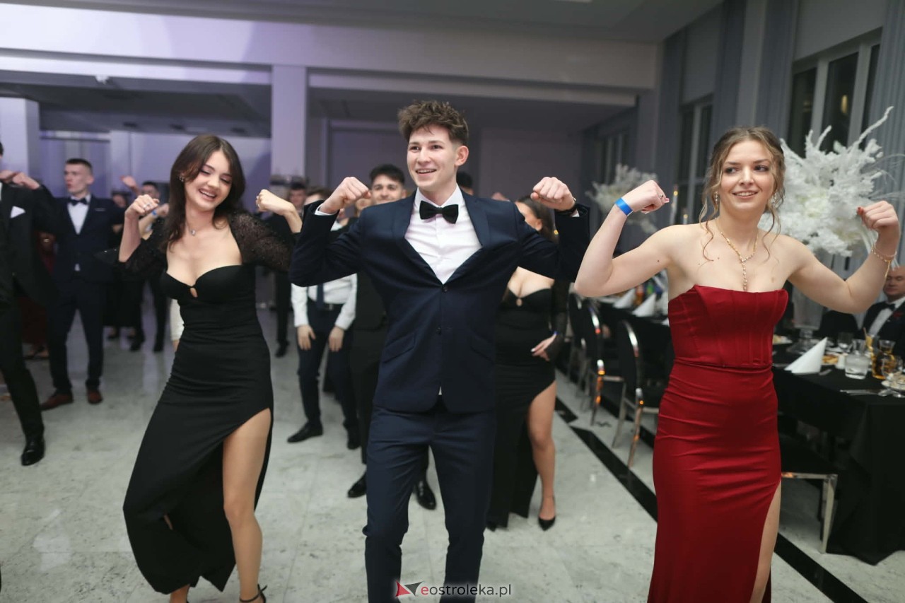 Studniówka ZSZ 1 w Ostrołęce [30.01.2026] - zdjęcie #37 - eOstroleka.pl