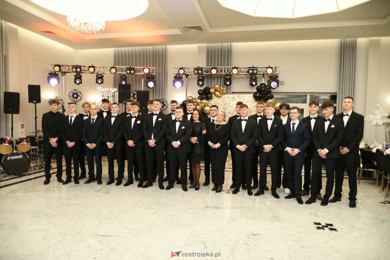 Studniówka ZSZ 1 w Ostrołęce [30.01.2026] - zdjęcie #110 - eOstroleka.pl