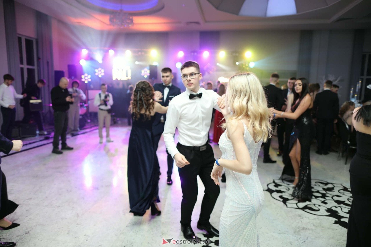 Studniówka ZSZ 1 w Ostrołęce [30.01.2026] - zdjęcie #33 - eOstroleka.pl