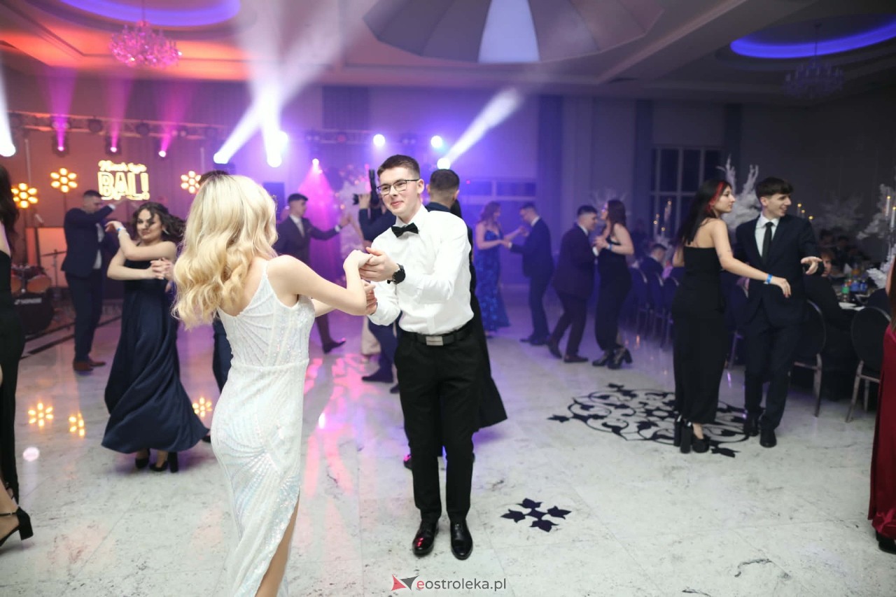 Studniówka ZSZ 1 w Ostrołęce [30.01.2026] - zdjęcie #29 - eOstroleka.pl