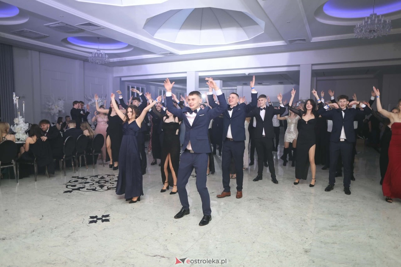 Studniówka ZSZ 1 w Ostrołęce [30.01.2026] - zdjęcie #28 - eOstroleka.pl