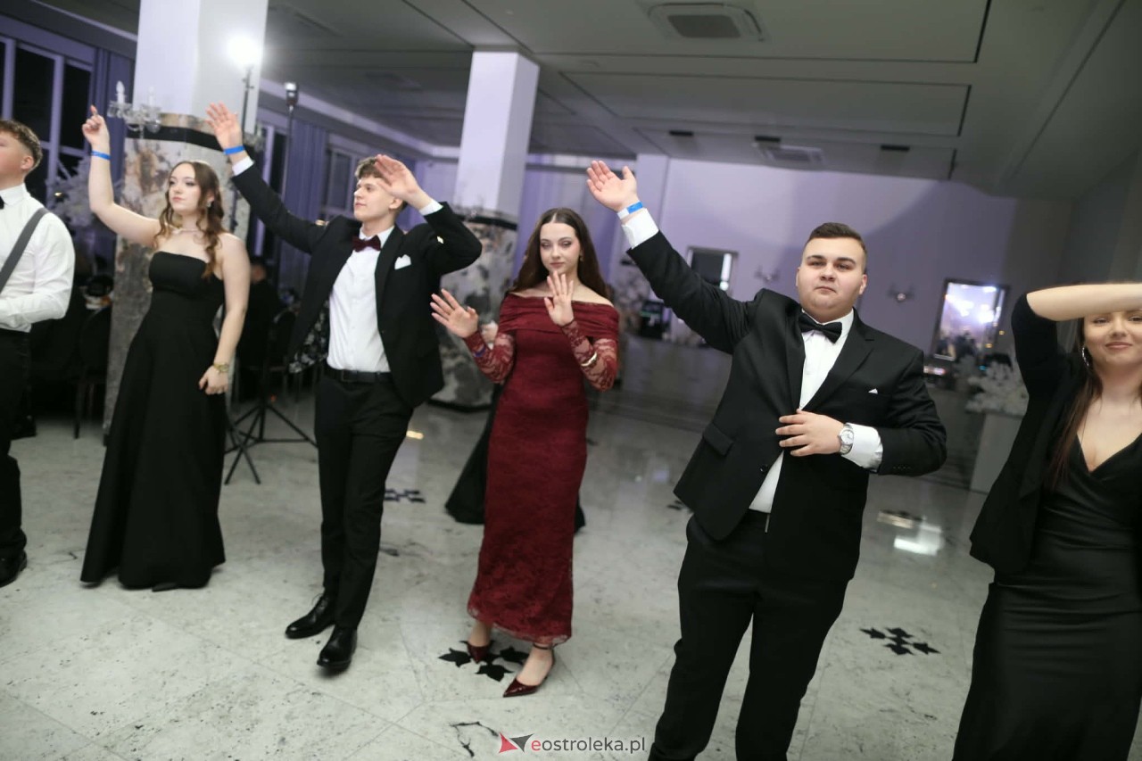 Studniówka ZSZ 1 w Ostrołęce [30.01.2026] - zdjęcie #27 - eOstroleka.pl