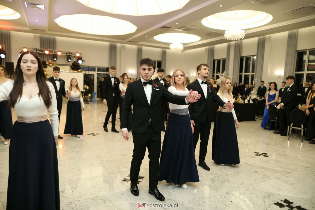 Studniówka ZSZ 1 w Ostrołęce [30.01.2026] - zdjęcie #160 - eOstroleka.pl