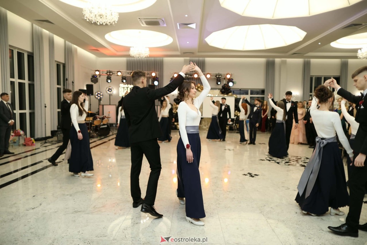 Studniówka ZSZ 1 w Ostrołęce [30.01.2026] - zdjęcie #156 - eOstroleka.pl