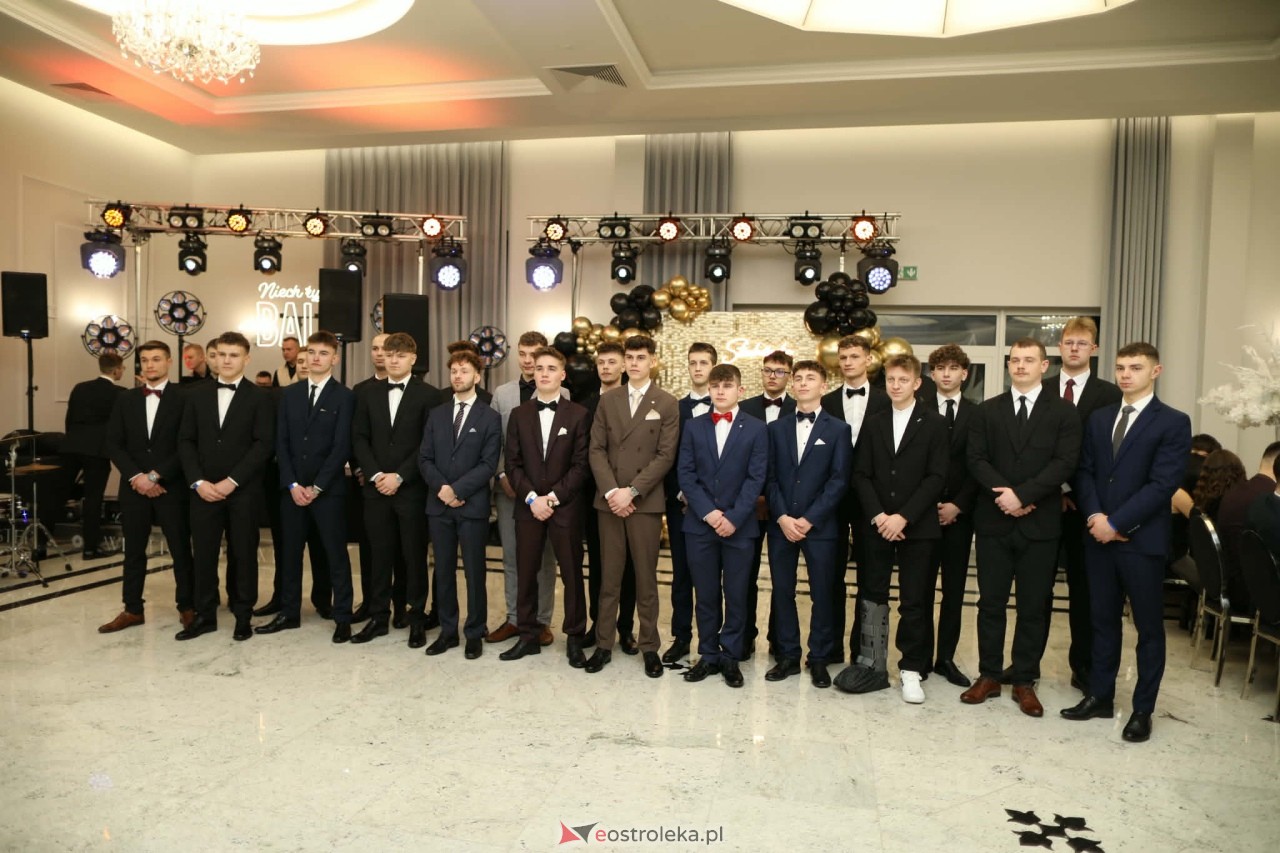 Studniówka ZSZ 1 w Ostrołęce [30.01.2026] - zdjęcie #106 - eOstroleka.pl