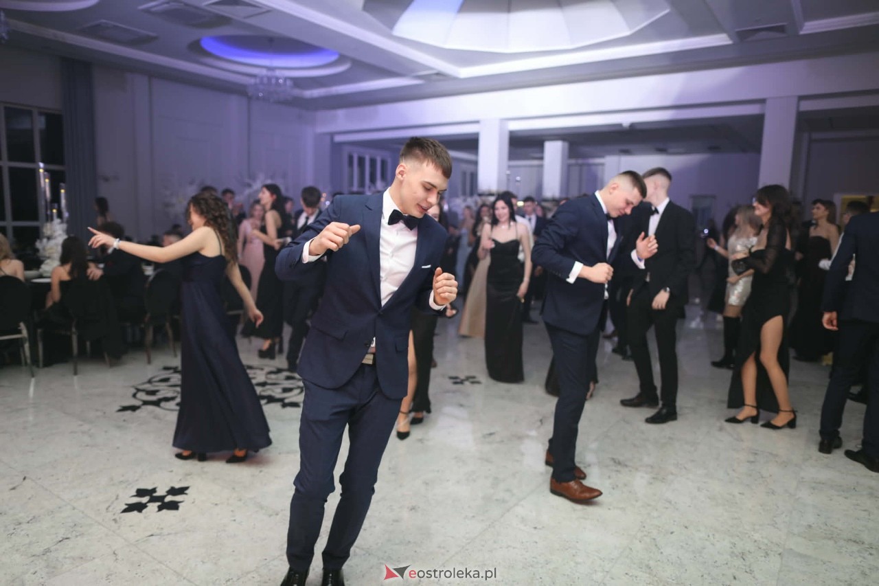 Studniówka ZSZ 1 w Ostrołęce [30.01.2026] - zdjęcie #19 - eOstroleka.pl