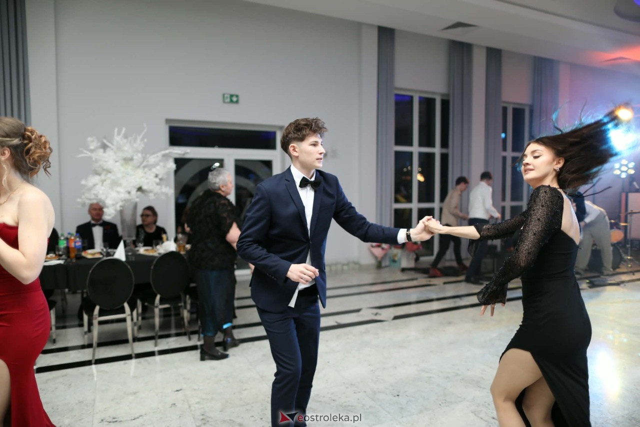 Studniówka ZSZ 1 w Ostrołęce [30.01.2026] - zdjęcie #15 - eOstroleka.pl