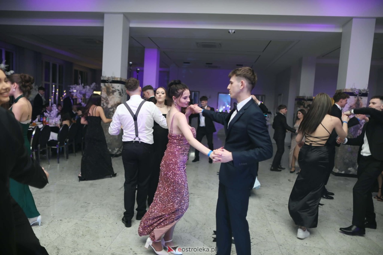 Studniówka ZSZ 1 w Ostrołęce [30.01.2026] - zdjęcie #13 - eOstroleka.pl