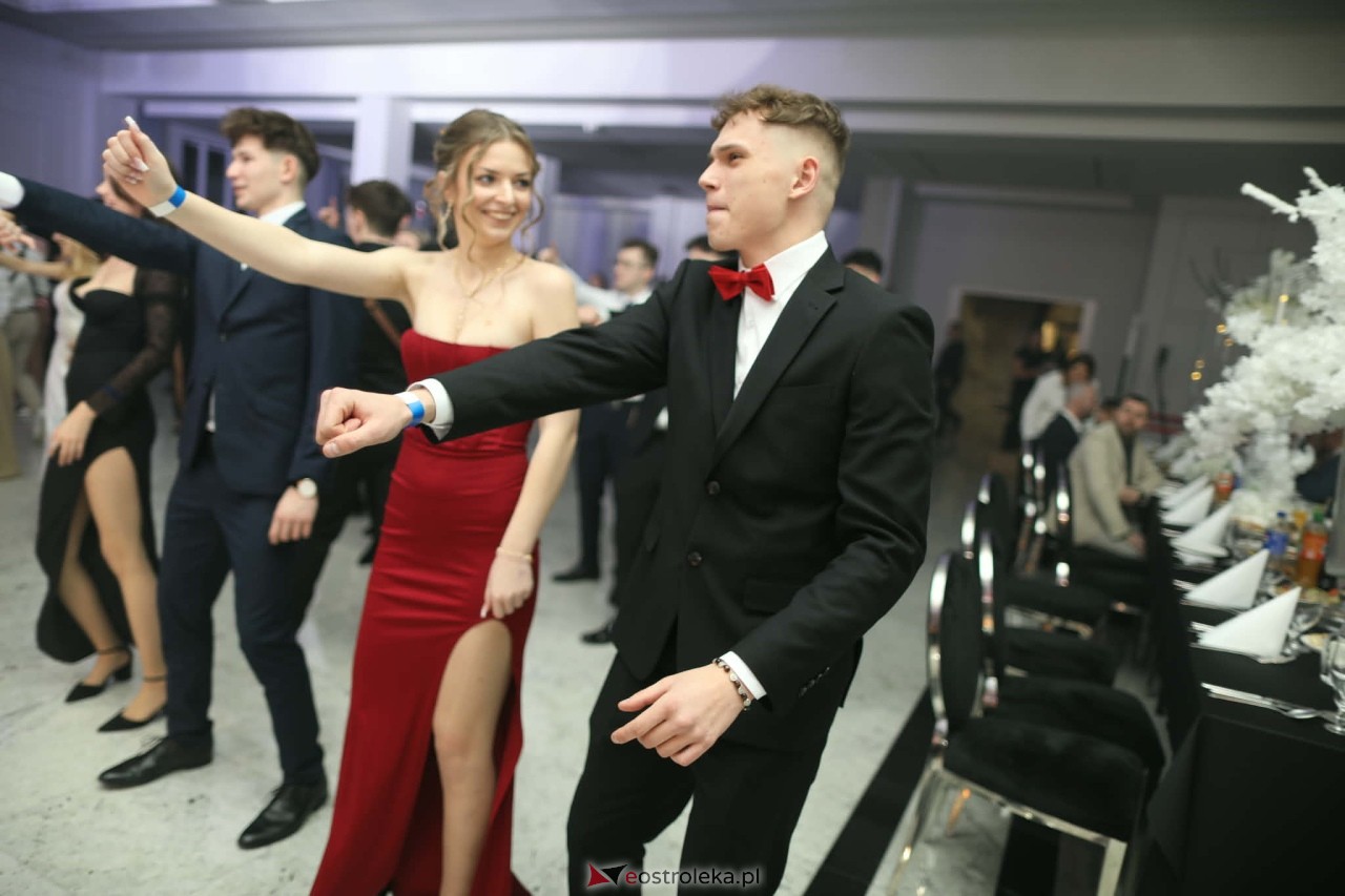 Studniówka ZSZ 1 w Ostrołęce [30.01.2026] - zdjęcie #8 - eOstroleka.pl