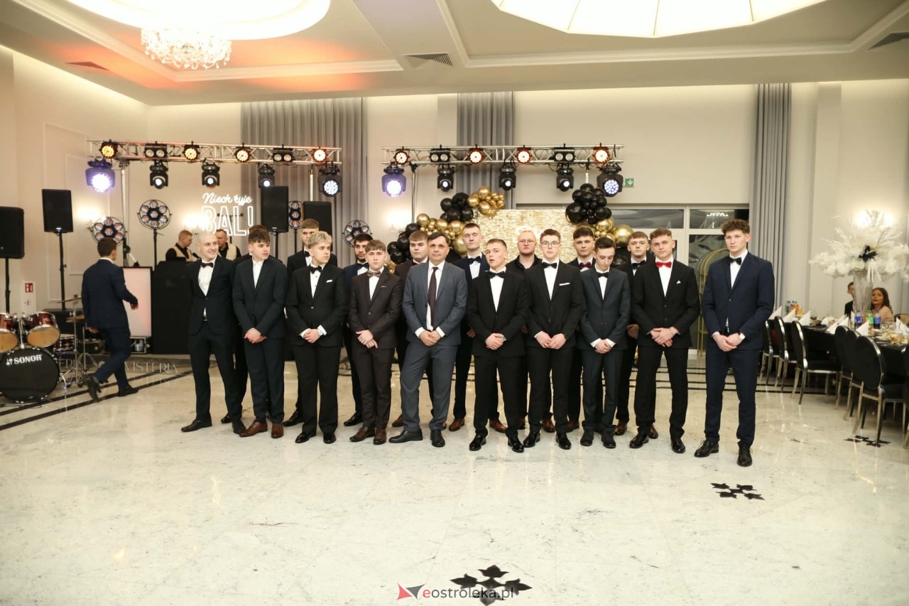 Studniówka ZSZ 1 w Ostrołęce [30.01.2026] - zdjęcie #99 - eOstroleka.pl