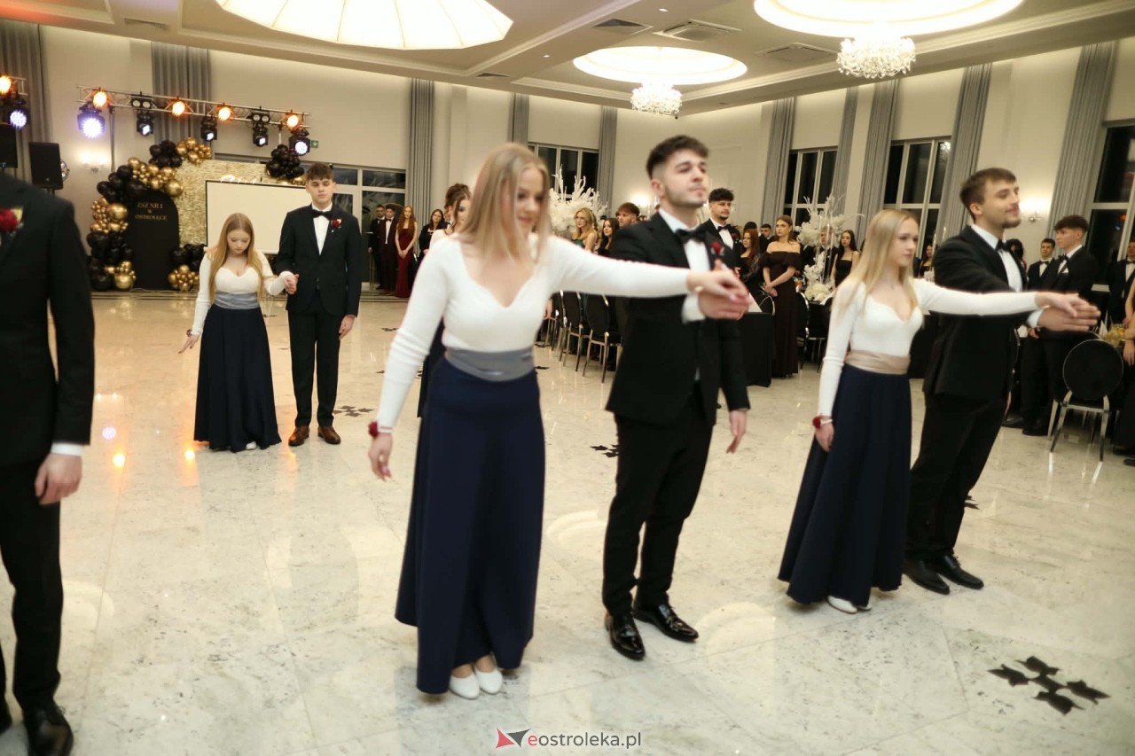 Studniówka ZSZ 1 w Ostrołęce [30.01.2026] - zdjęcie #135 - eOstroleka.pl