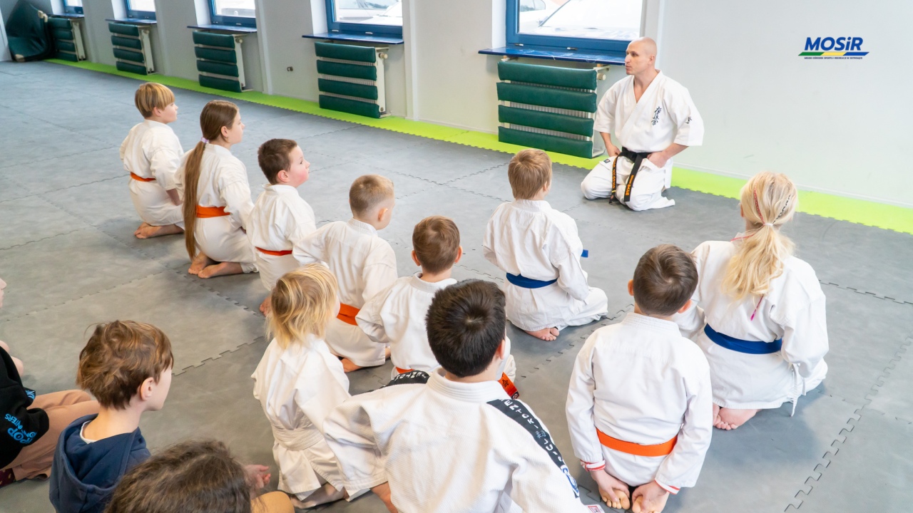 Ferie z karate w Ostrołęce, fot. MOSIR Ostrołęka - zdjęcie #26 - eOstroleka.pl