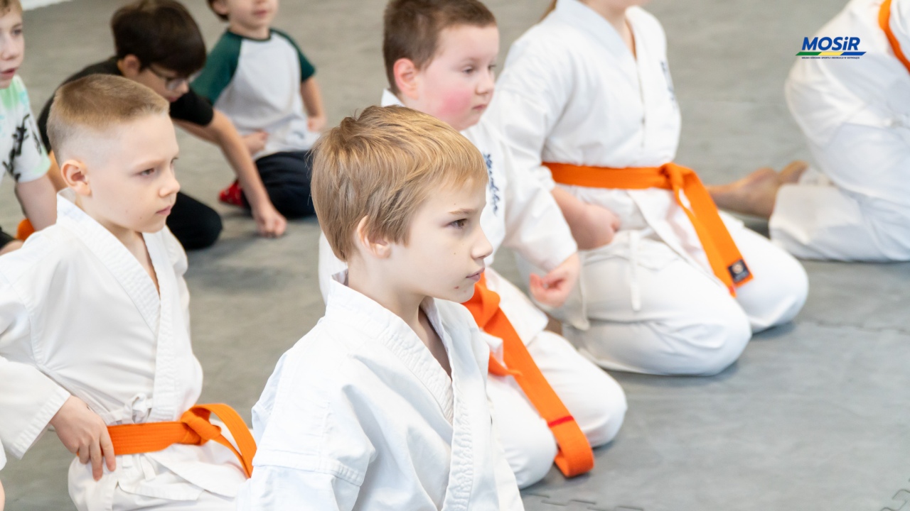 Ferie z karate w Ostrołęce, fot. MOSIR Ostrołęka - zdjęcie #25 - eOstroleka.pl