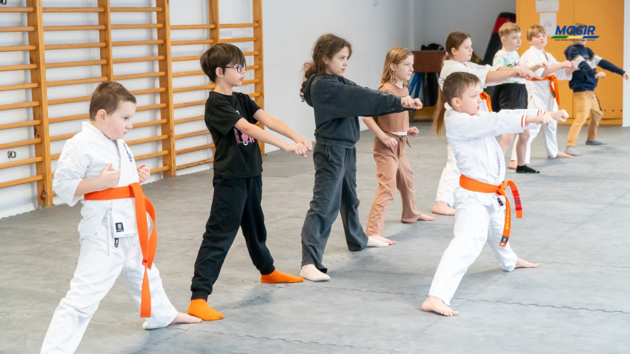 Ferie z karate w Ostrołęce, fot. MOSIR Ostrołęka - zdjęcie #15 - eOstroleka.pl