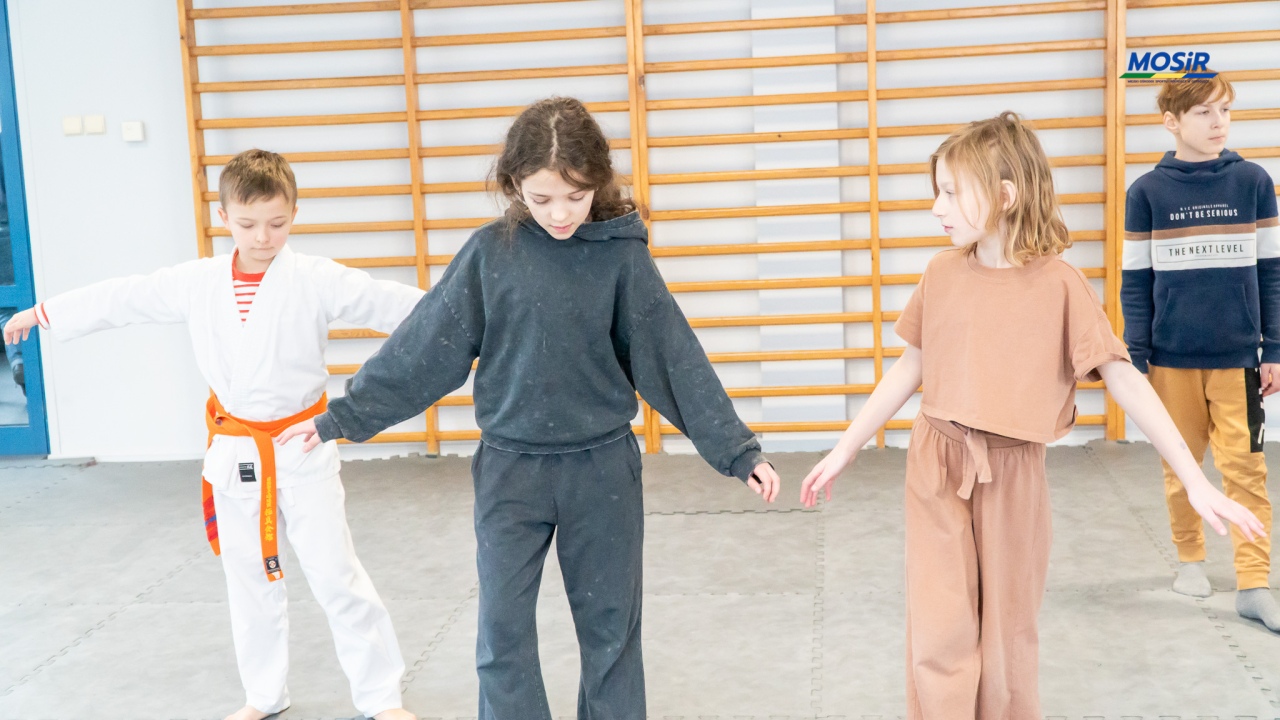 Ferie z karate w Ostrołęce, fot. MOSIR Ostrołęka - zdjęcie #3 - eOstroleka.pl