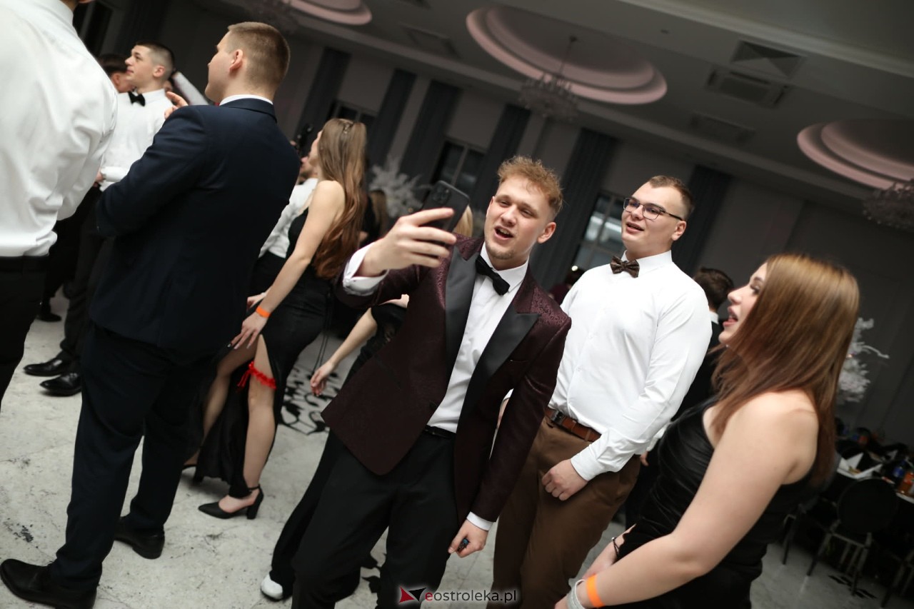 Studniówka ZSZ Nr 4 w Ostrołęce [31.01.2026] - zdjęcie #21 - eOstroleka.pl