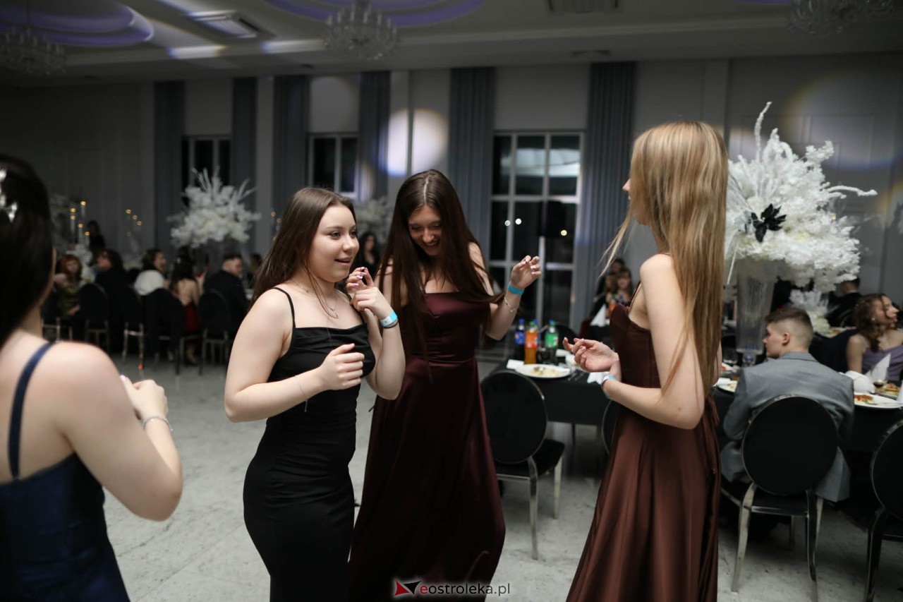 Studniówka ZSZ Nr 4 w Ostrołęce [31.01.2026] - zdjęcie #101 - eOstroleka.pl