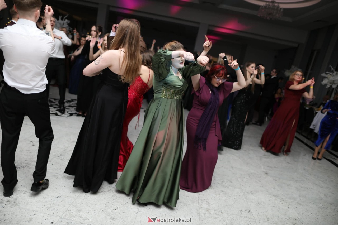 Studniówka ZSZ Nr 4 w Ostrołęce [31.01.2026] - zdjęcie #47 - eOstroleka.pl