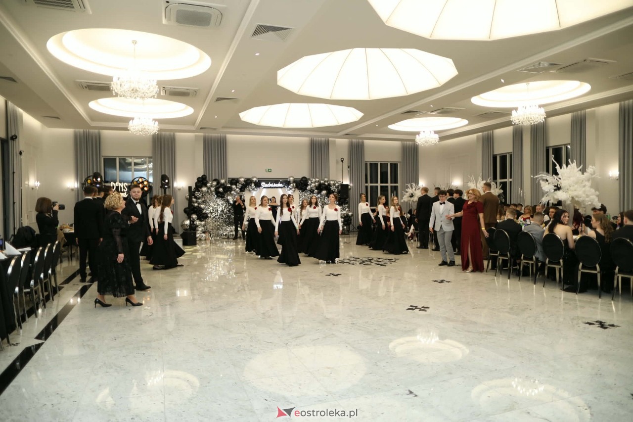 Studniówka ZSZ Nr 4 w Ostrołęce [31.01.2026] - zdjęcie #196 - eOstroleka.pl