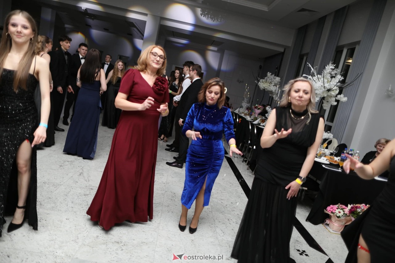 Studniówka ZSZ Nr 4 w Ostrołęce [31.01.2026] - zdjęcie #45 - eOstroleka.pl