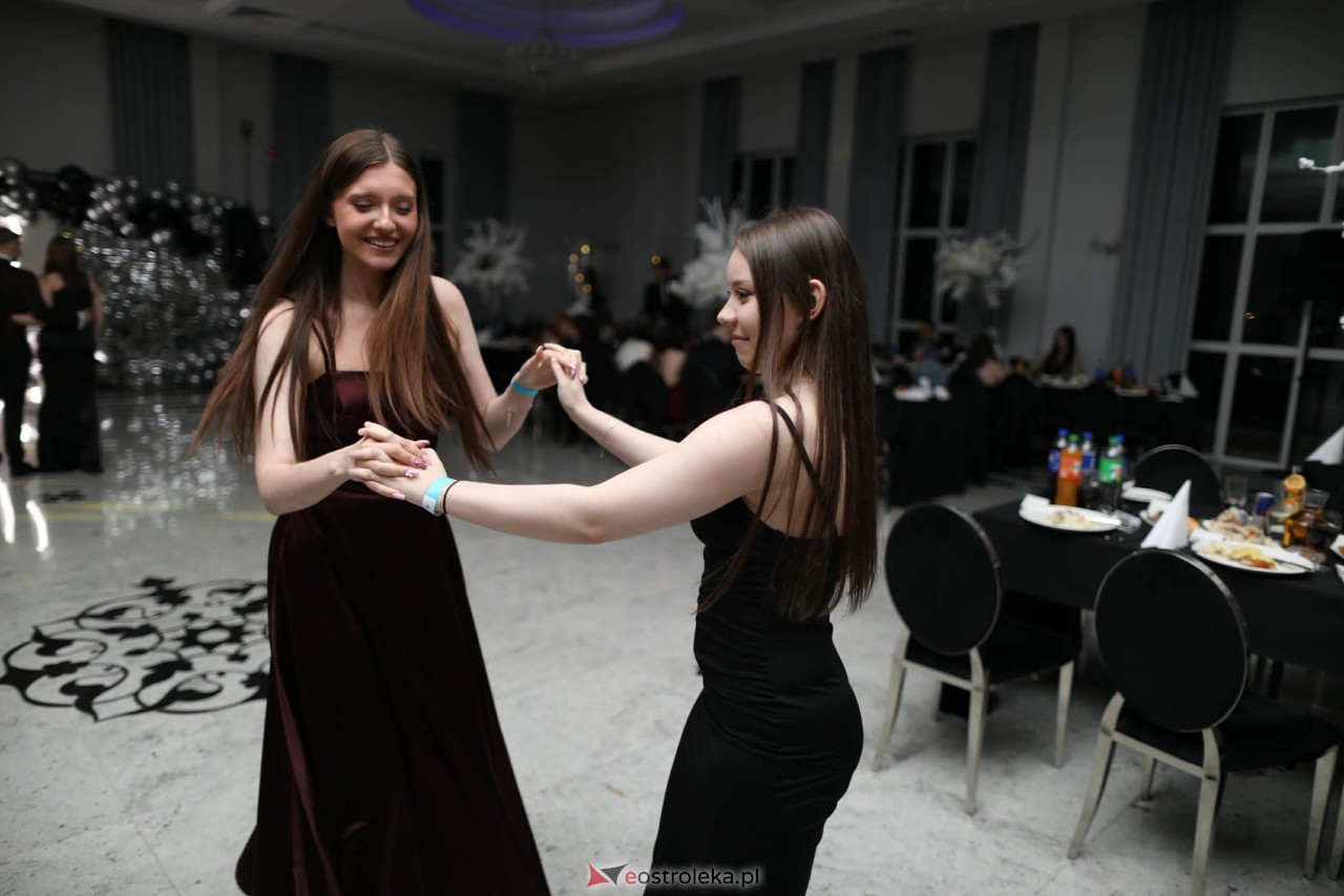 Studniówka ZSZ Nr 4 w Ostrołęce [31.01.2026] - zdjęcie #95 - eOstroleka.pl