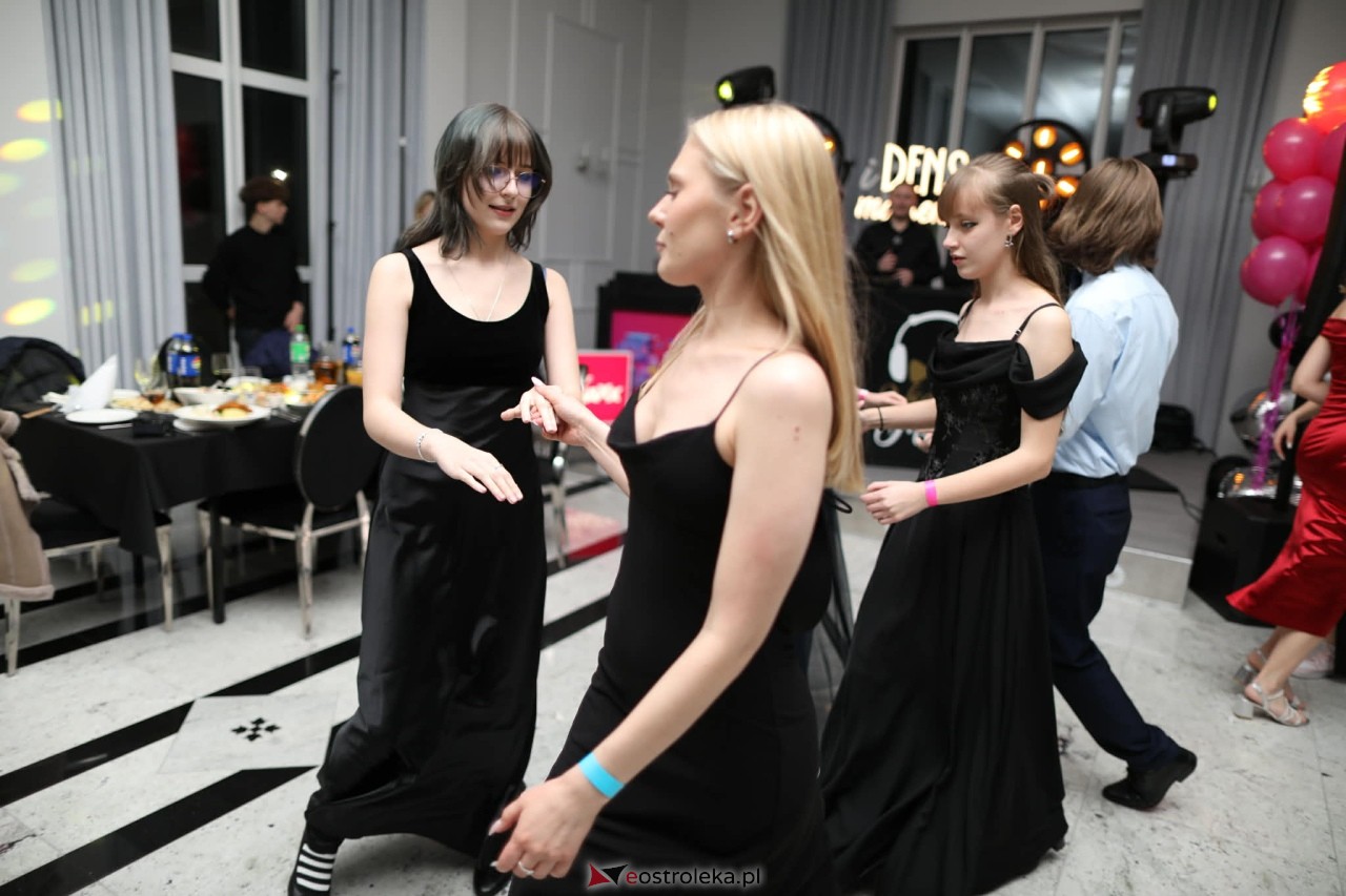 Studniówka ZSZ Nr 4 w Ostrołęce [31.01.2026] - zdjęcie #18 - eOstroleka.pl