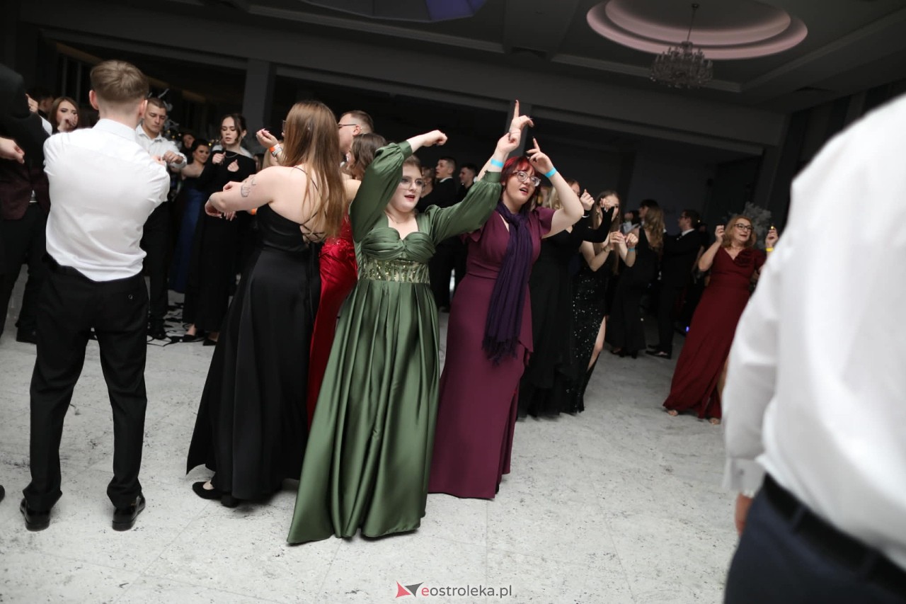 Studniówka ZSZ Nr 4 w Ostrołęce [31.01.2026] - zdjęcie #44 - eOstroleka.pl